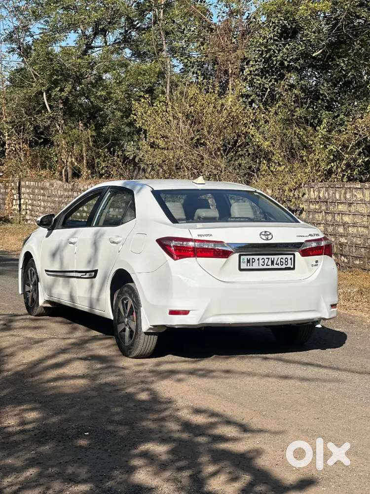 Toyota Corolla Altis 2016 Diesel 54000 Km Driven