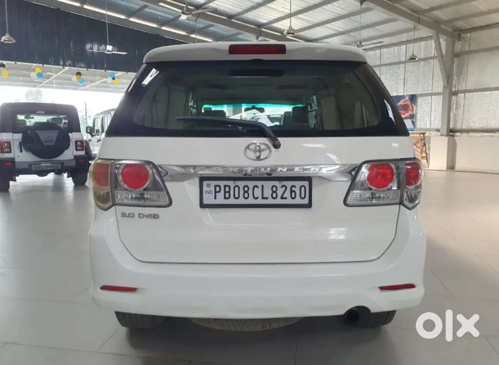 Fortuner Excellent Condition Chilled Ac Brand New Tyre Touch Screen