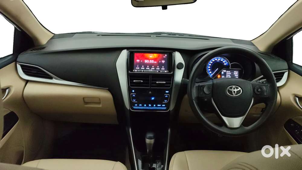 Toyota Yaris G Cvt, 2020, Petrol