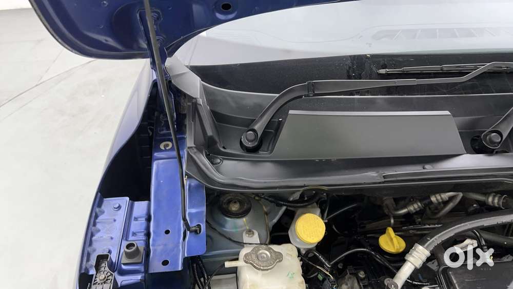 Renault Triber Rxt, 2022, Petrol