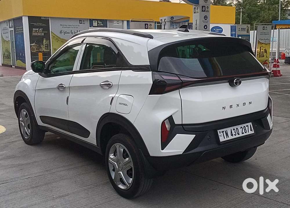 Tata Nexon 1.2 Revotron Xm (s), 2024, Petrol