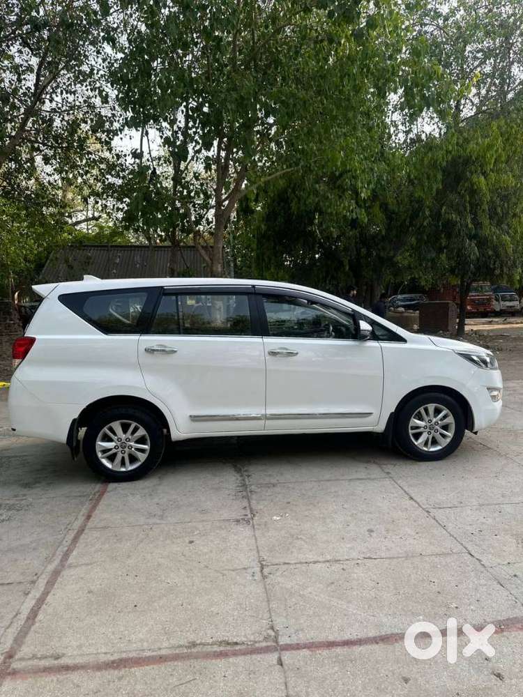 Toyota Innova Crysta 2.4 G Mt 7 Str, 2019, Diesel