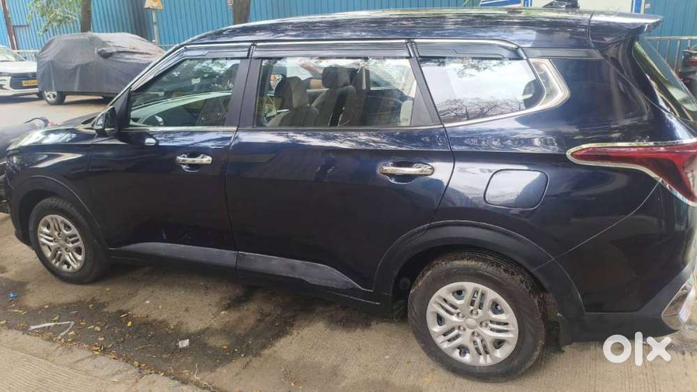 Kia Carens Premium 1.5 Mt November 2024