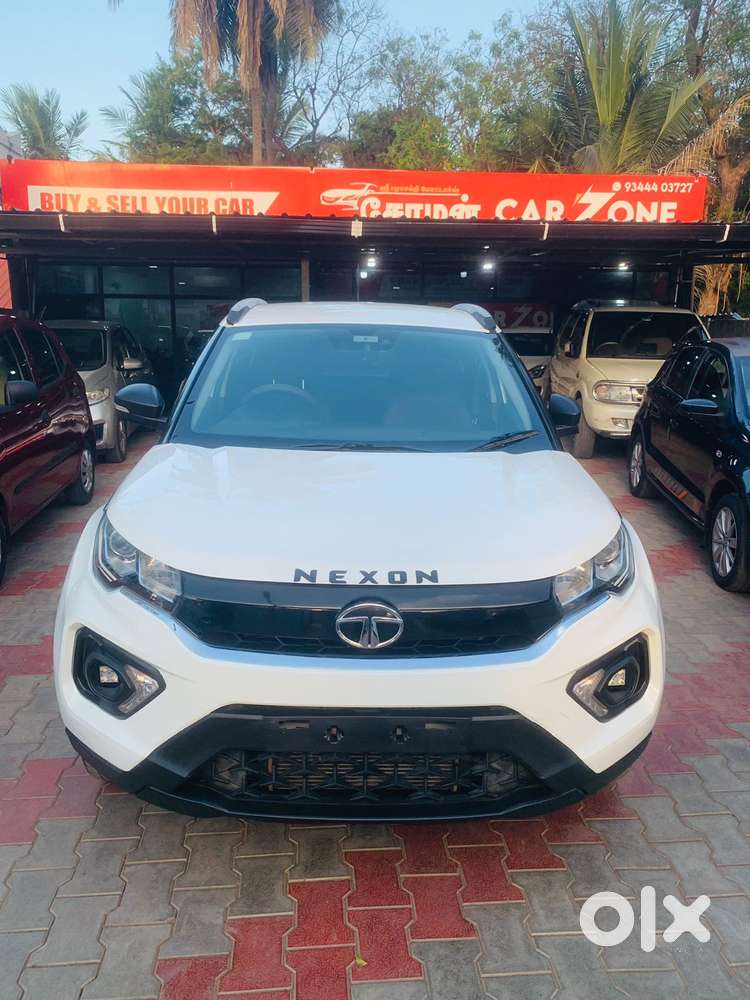 Tata Nexon, 2022, Petrol