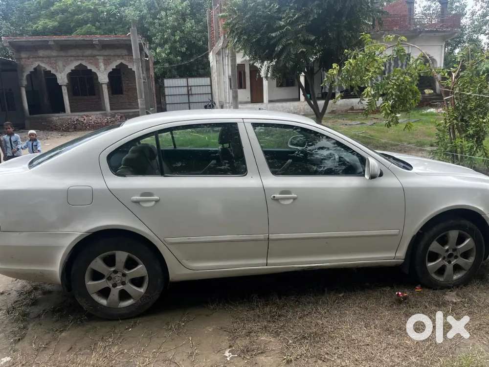 Skoda Laura 2010 Diesel 90000 Km Driven