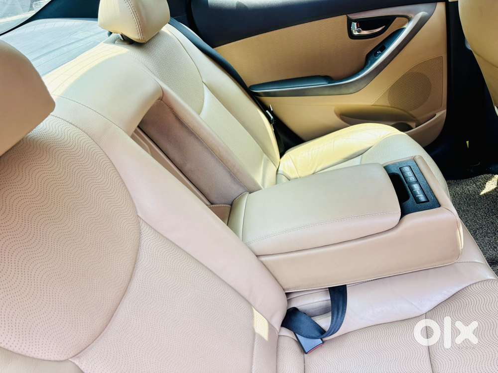 Hyundai Elantra 1.8 Sx Mt, 2013, Petrol
