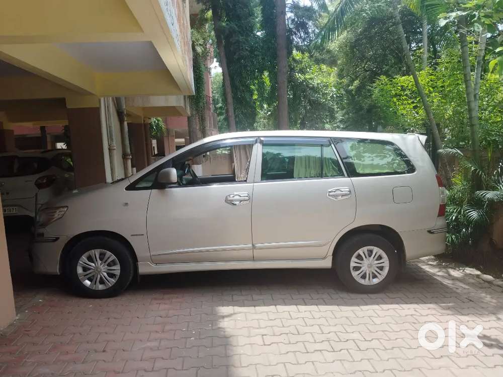 Toyota Innova Hycross 2.0 Diesel Manual 2014
