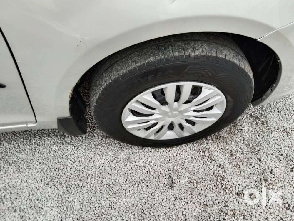 Maruti Suzuki Swift Dzire Vdi Optional, 2016, Diesel