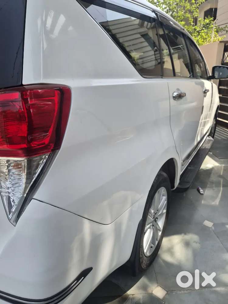 Toyota Innova Crysta 2017 Diesel 126000 Km Driven