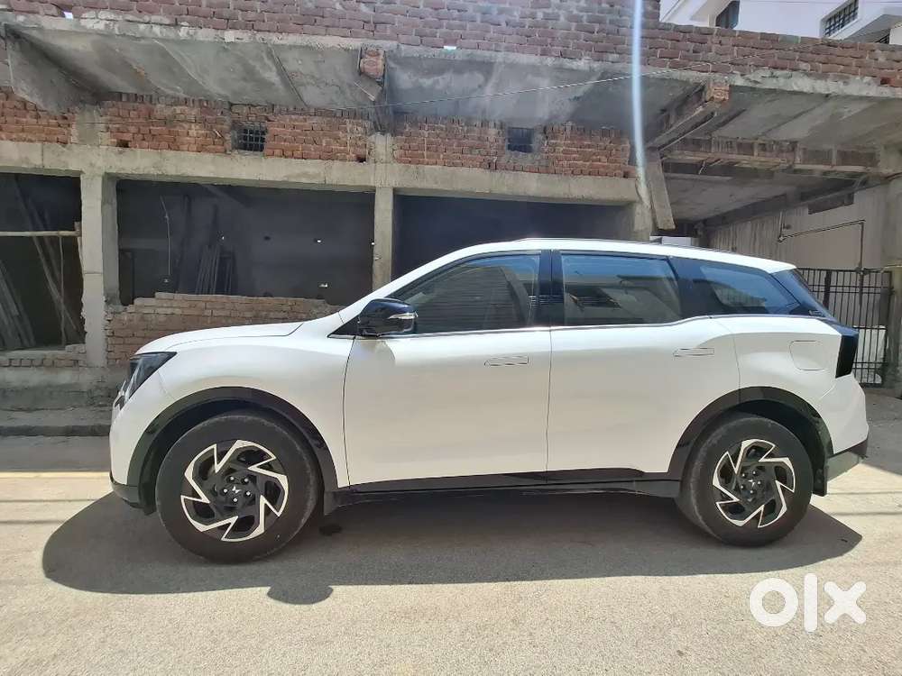 Mahindra Xuv 7xo 2026 Diesel 4000 Km Driven