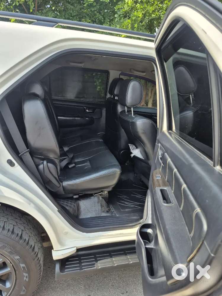 Toyota Fortuner 2015 Diesel Well Maintained