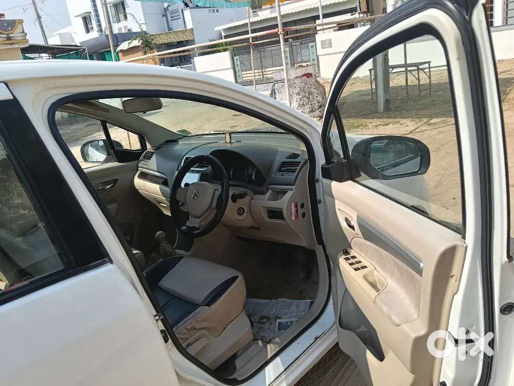 Maruti Suzuki Ertiga 2012
