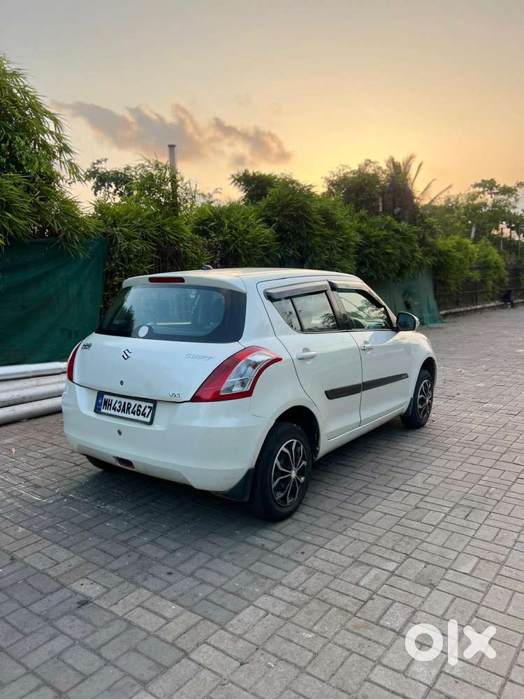 Maruti Suzuki Swift Vxi + Manual, 2014, Petrol