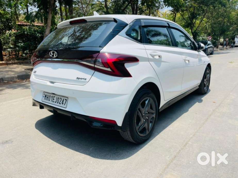 Hyundai I20 Sportz 1.2 Ivt, 2023, Petrol