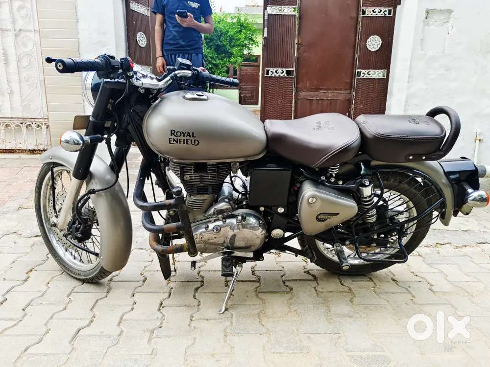 Royal Enfield Classic 350 Gunmetal Grey Bs6 Mileage Gunmetal Grey