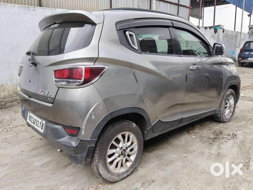 Mahindra Kuv 100 Mfalcon G80 K8 Dual Tone, 2017, Petrol
