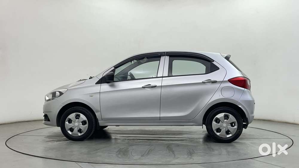 Tata Tiago 1.2 Revotron Xm, 2017, Petrol