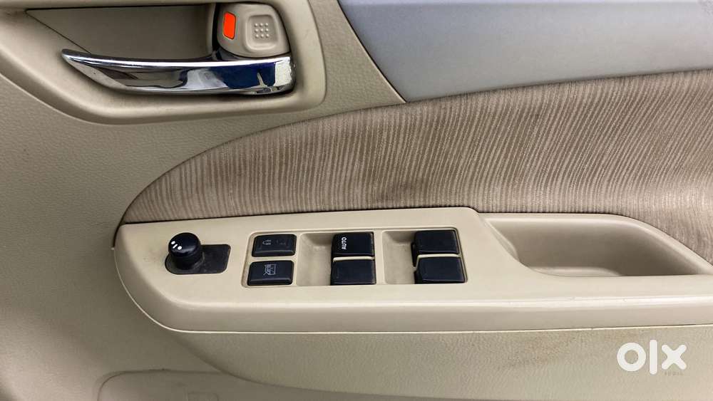 Maruti Suzuki Ertiga 2012-2015 Vxi Cng, 2015, Cng & Hybrids