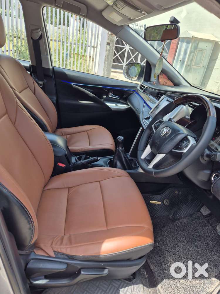 Toyota Innova Crysta 2.4 V 7 Str, 2017, Diesel