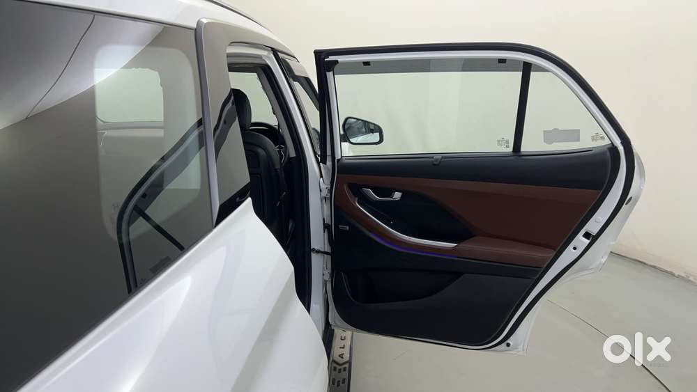 Hyundai Alcazar Platinum, 2022, Petrol