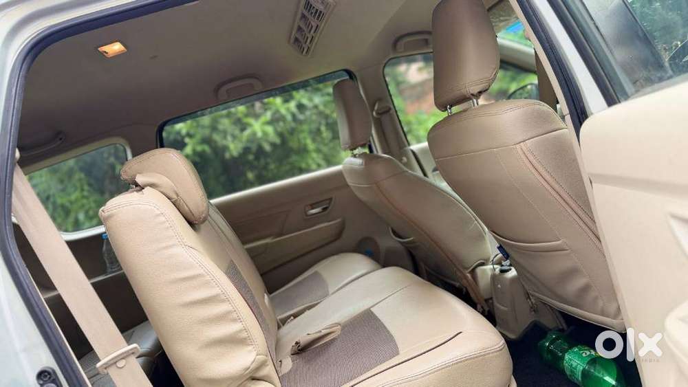 Maruti Suzuki Ertiga 1.5 Vxi, 2022, Petrol