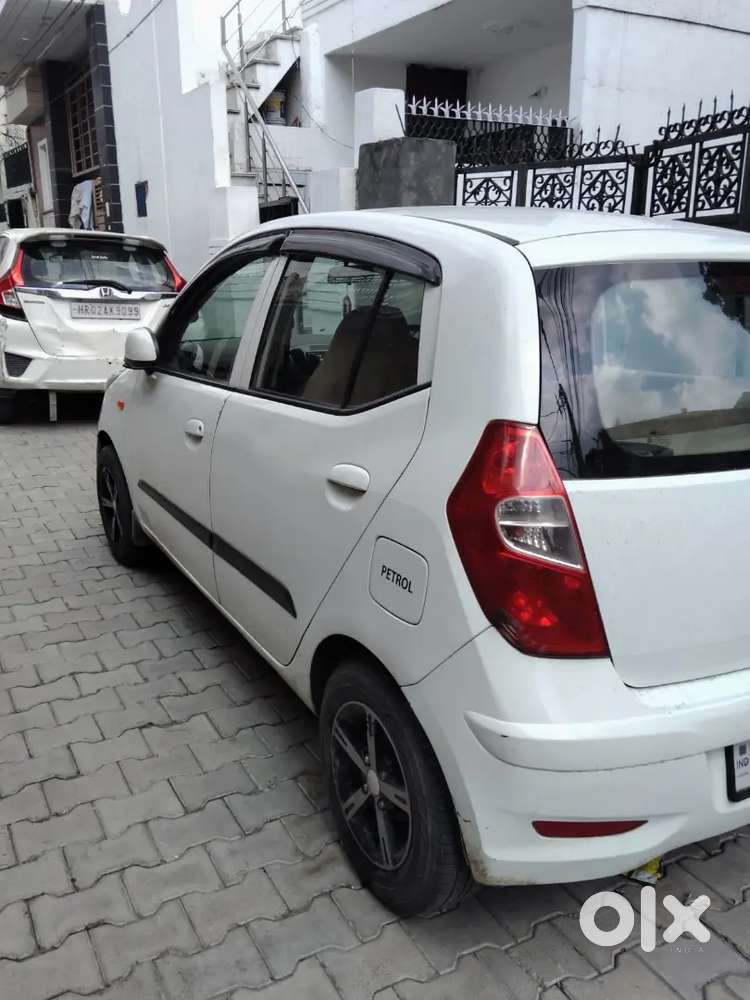 Hyundai I10 Magna O 2010 ,passing 2030 Tak Hai  Insurance Bhi Hai