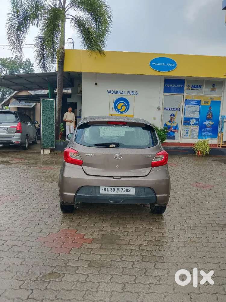 Tata Tiago Xza Petrol Automatic 2018 Top Mode