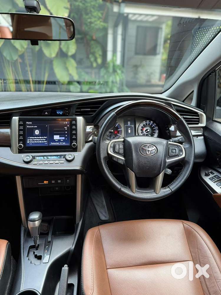 Toyota Innova 2022 Diesel Well Maintained