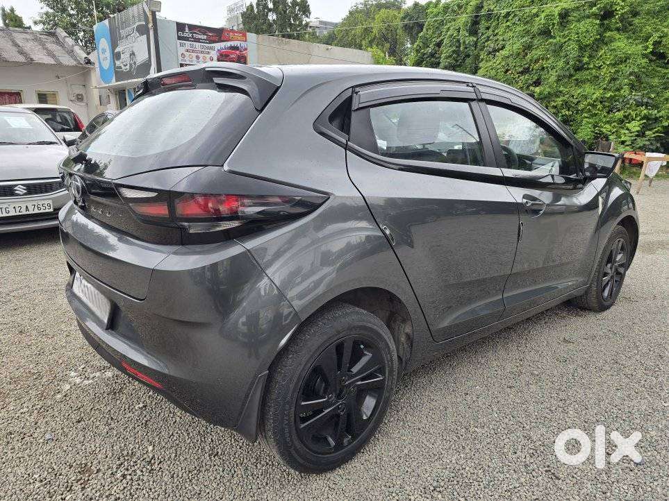 Tata Altroz Xz, 2022, Petrol