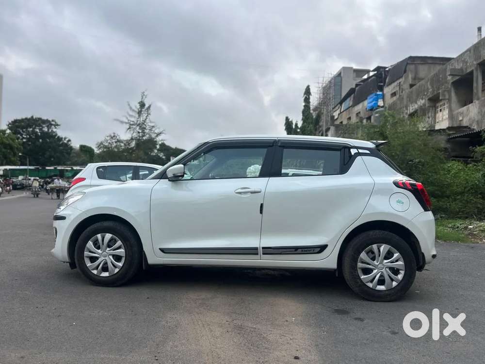 Maruti Suzuki Swift Amt Vxi, 2022, Petrol