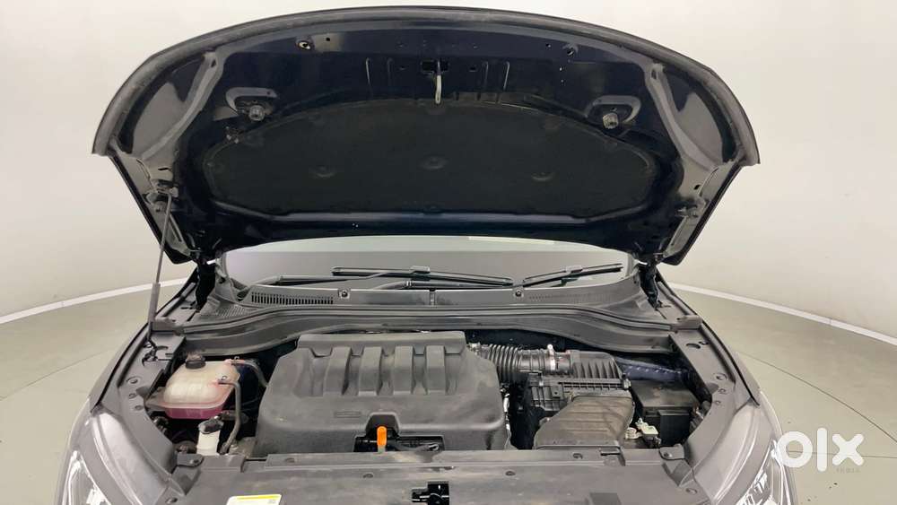 Mahindra Xuv700 2.0 Ax 7 Petrol At Luxury Pack Str, 2025, Petrol