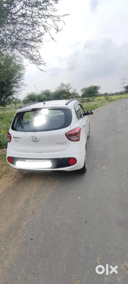 Hyundai Grand I10 Magna 2018 Car