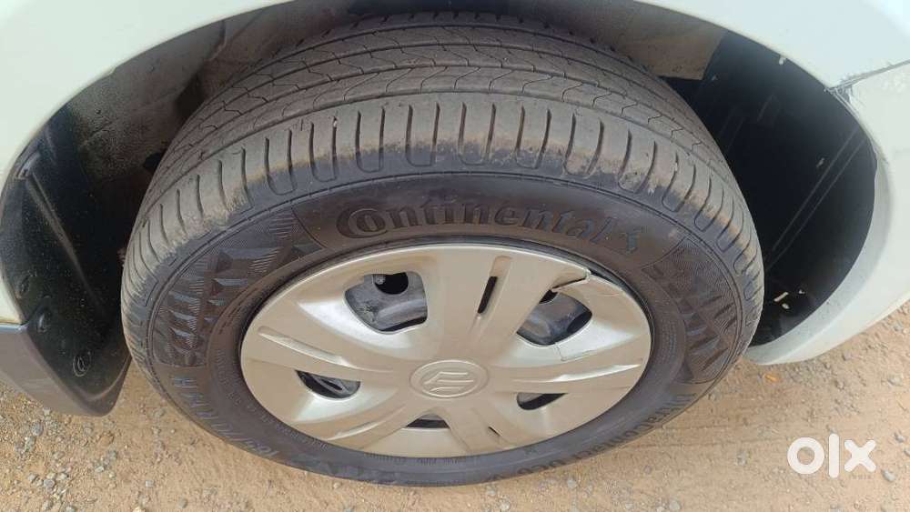 Maruti Suzuki Swift Vxi + Manual, 2011, Petrol