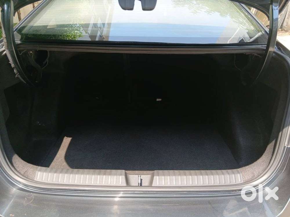 Skoda Slavia 1.5 Tsi Style At, 2022, Petrol