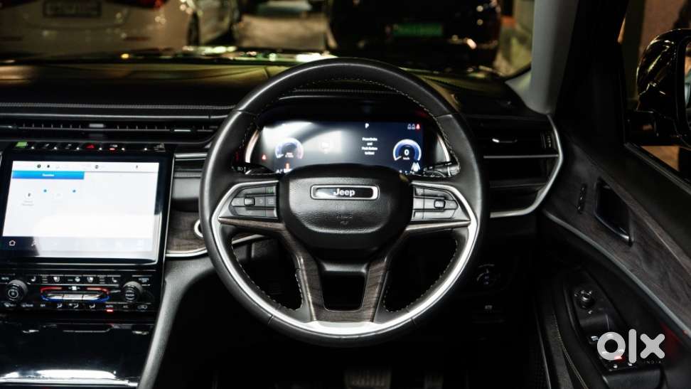 Jeep Grand Cherokee Limited (o) 4x4 At, 2024, Petrol