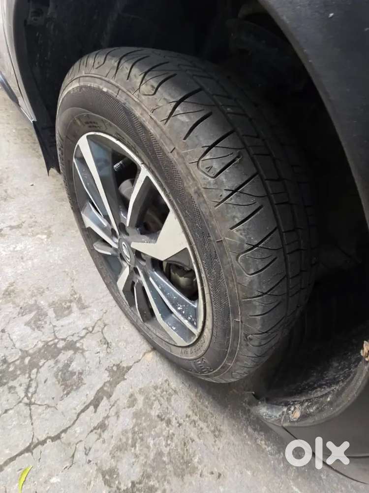 Mahindra Xuv300 2019 Diesel 66000 Km Driven