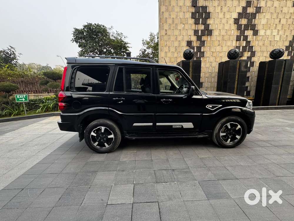 Mahindra Scorpio Classic 2.2 S 11 Mt 7 Str, 2024, Diesel