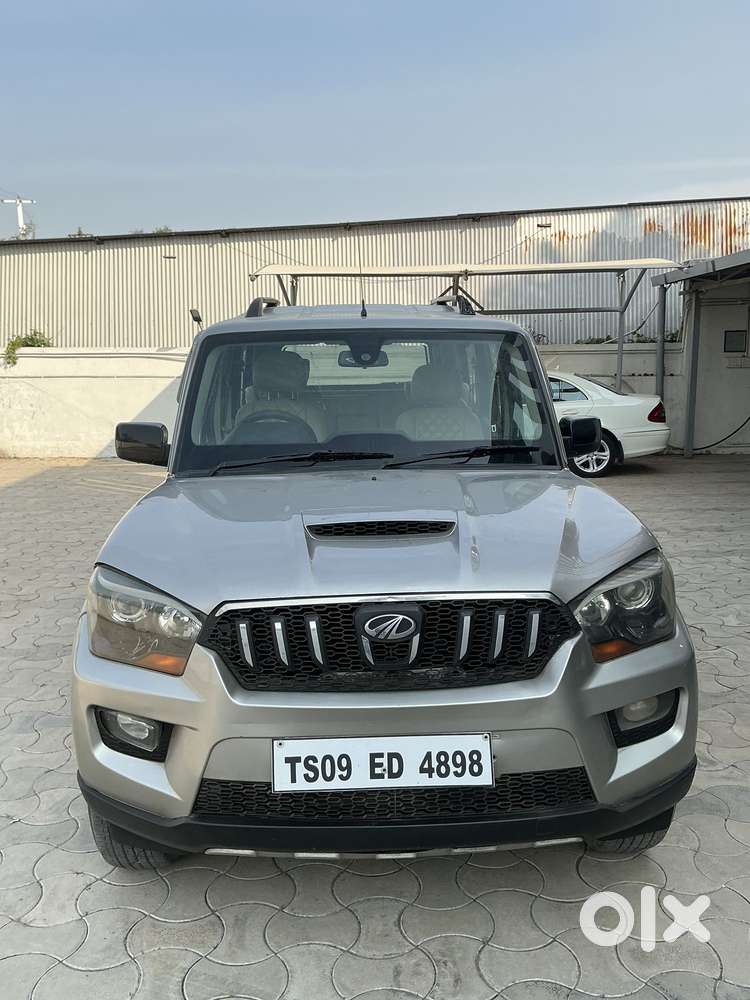 Mahindra Scorpio S10, 2015, Diesel