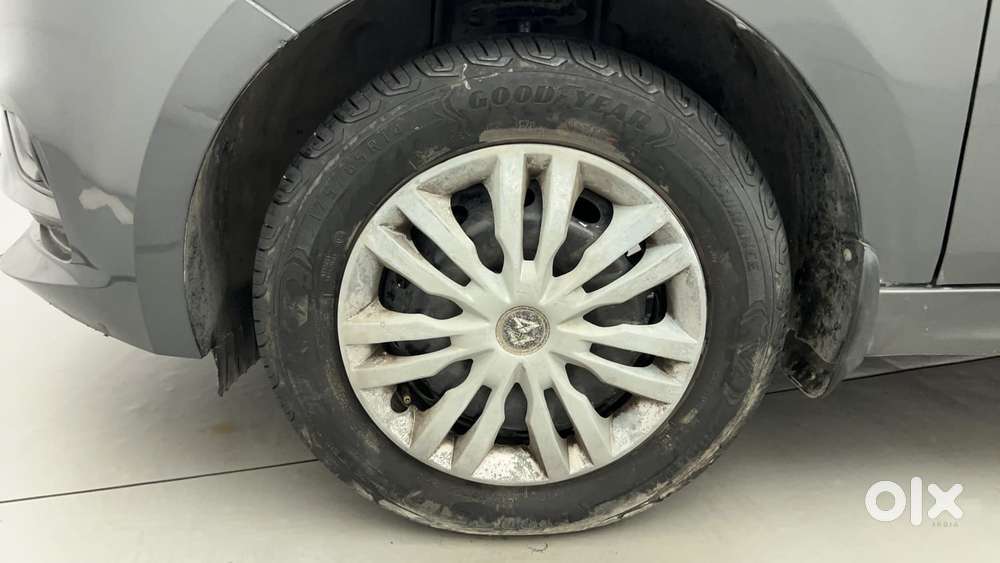 Tata Tigor Xe, 2021, Petrol