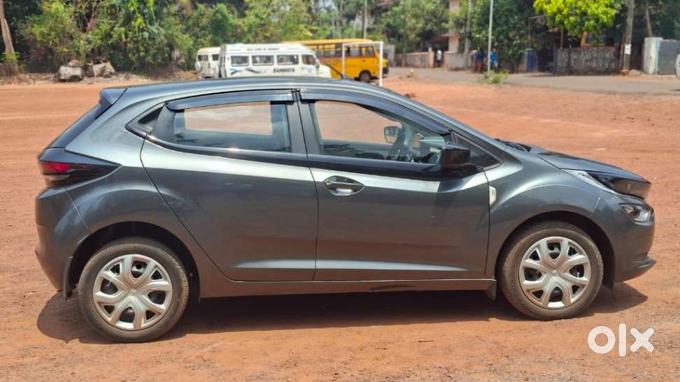 Tata Altroz 1.2 Xt, 2022, Petrol