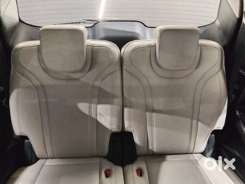 Mahindra Xuv700 2.0 Ax 7 Petrol At Luxury Pack Str, 2023, Petrol