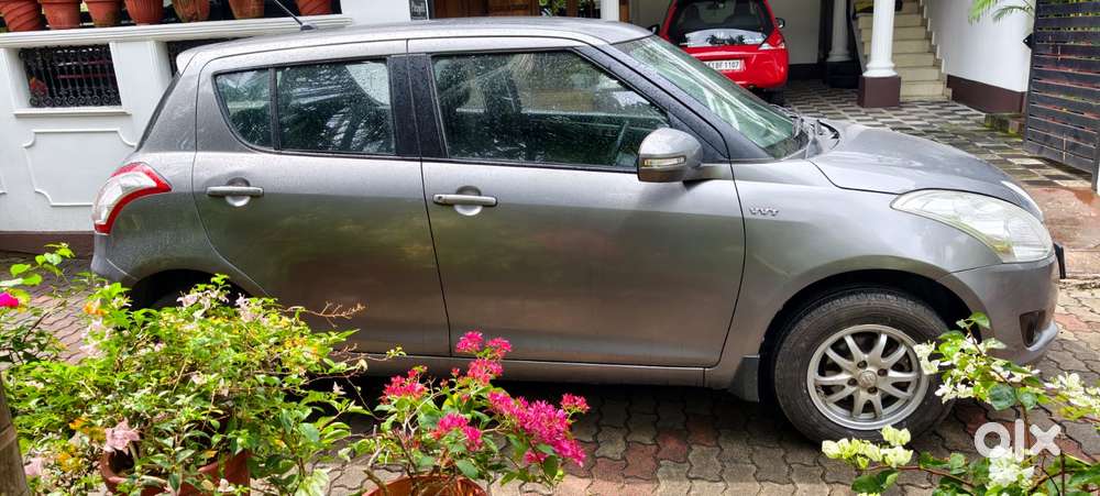 Maruti Suzuki Swift 1.2 Vxi (o), 2014, Petrol