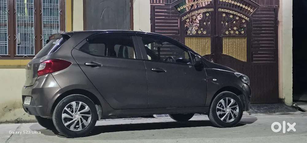 Tata Tiago Xt 2017 Petrol