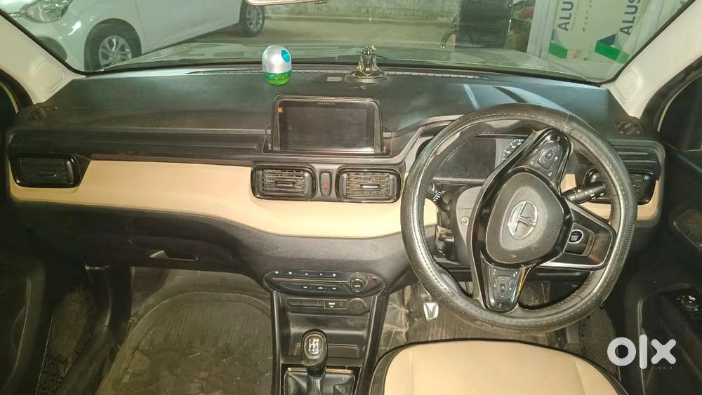 Tata Punch 1.2 Revotron Creative Mt Kaziranga Edition, 2022, Petrol