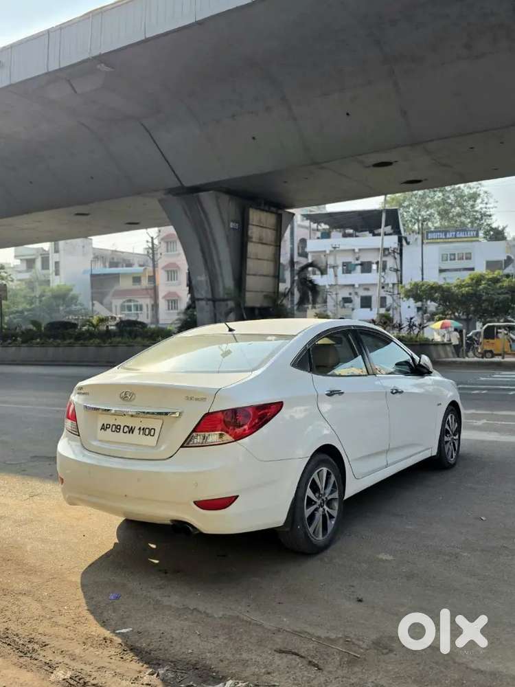 Hyundai      Verna        2014      Diesel     Well      Maintained