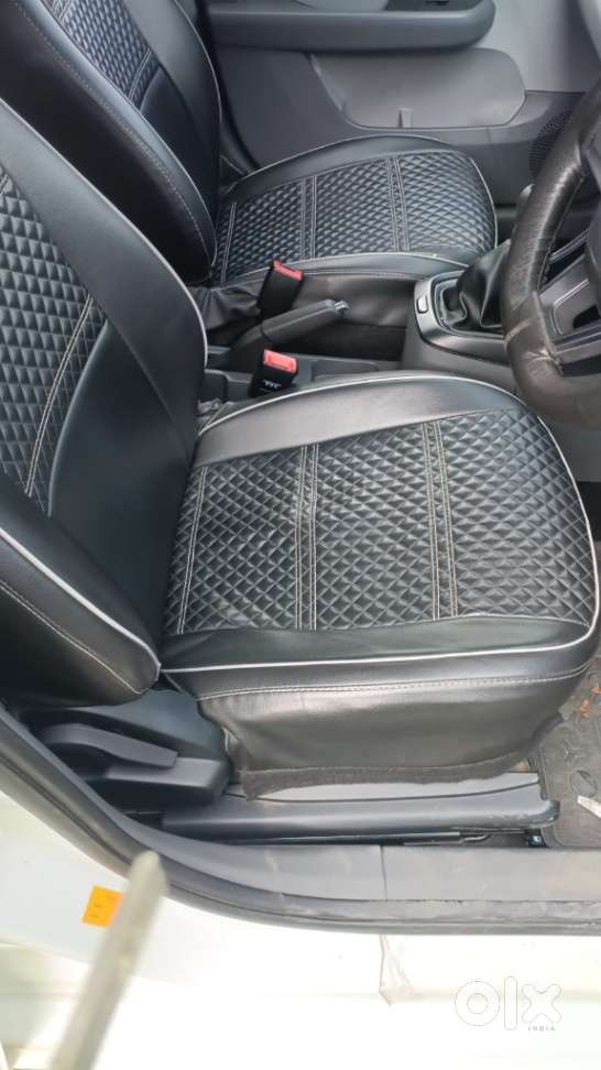 Tata Altroz 1.2 Xe, 2020