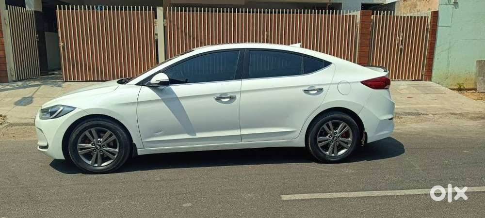 Hyundai Elantra Vtvt Sx At, 2016, Petrol