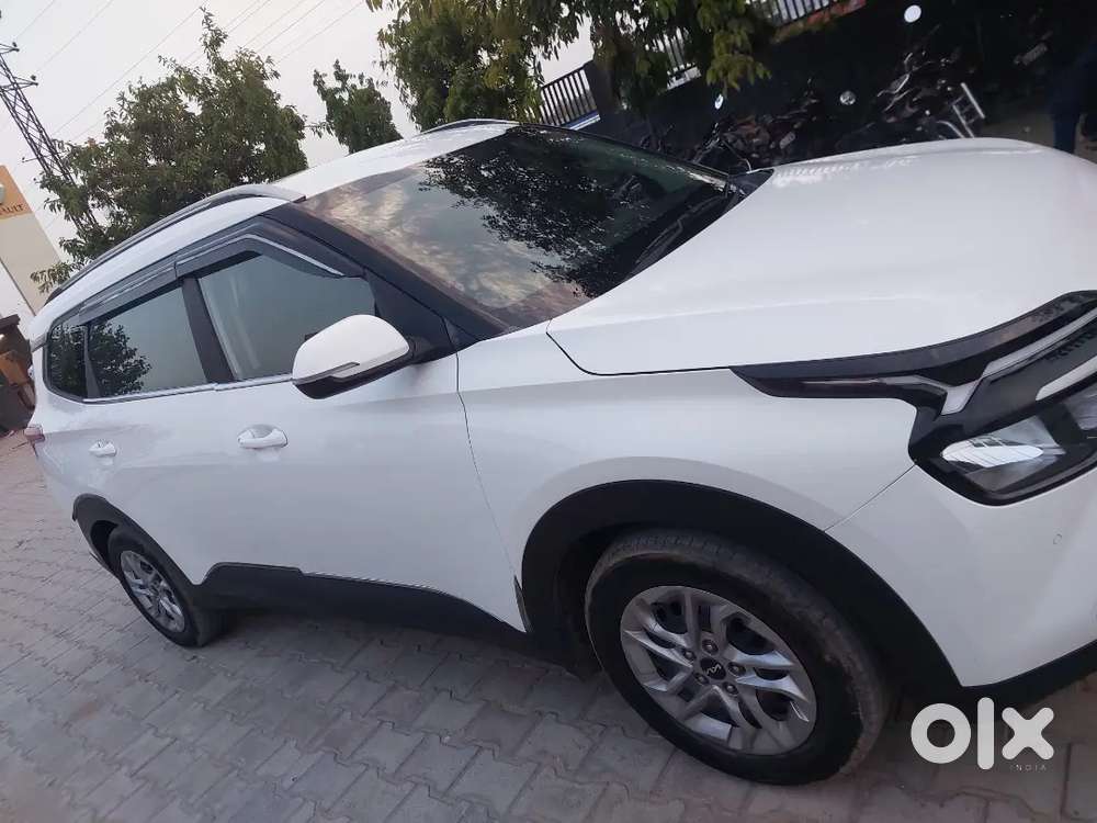Kia Carens Diesel 2 Dec 2022 Manual 1st