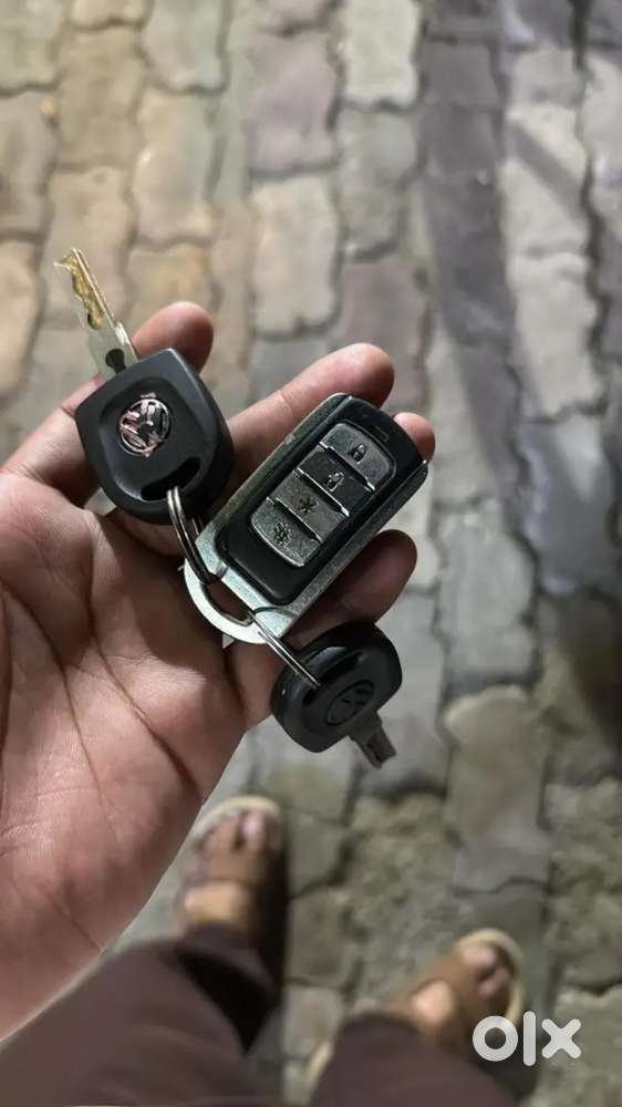Volkswagen Ameo 2017 Petrol Well Maintained