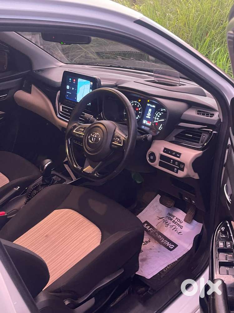 Toyota Glanza V Cvt, 2024, Petrol